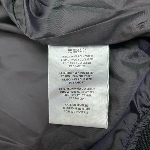 🆕 Levi's Black Bomber Jacket with Silver Zipper: Unisex - Picture 4 of 10